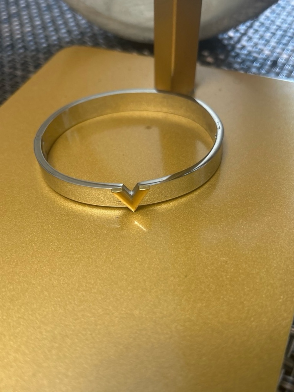 Silver V-Front Women's Bangle Bracelet